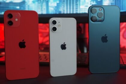 Apple ships 3 billionth iPhone as quarterly revenue jumps 10% – its biggest growth since 2021