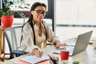 How to get work from home jobs in 10 easy steps