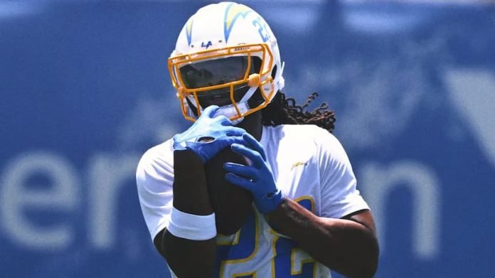 Najee Harris Chargers pic